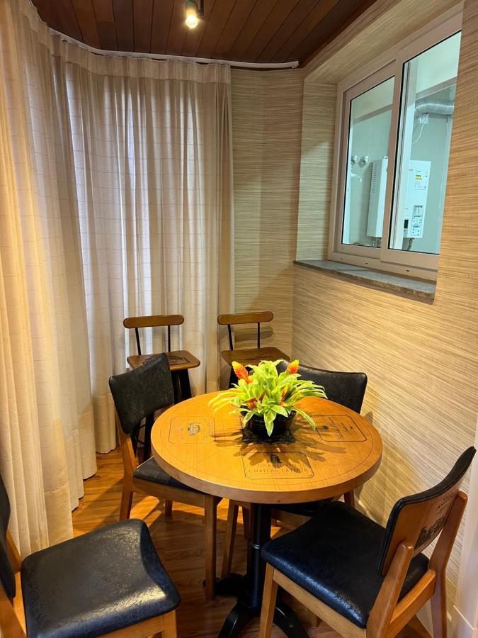 Apartamento Novinho Na Borges De Medeiros- Centro Грамаду Екстериор снимка